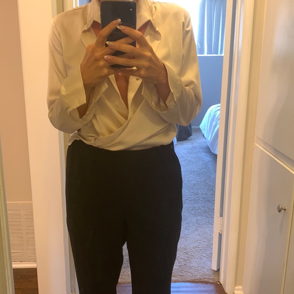 Super cute button down Sofia Richie vibes